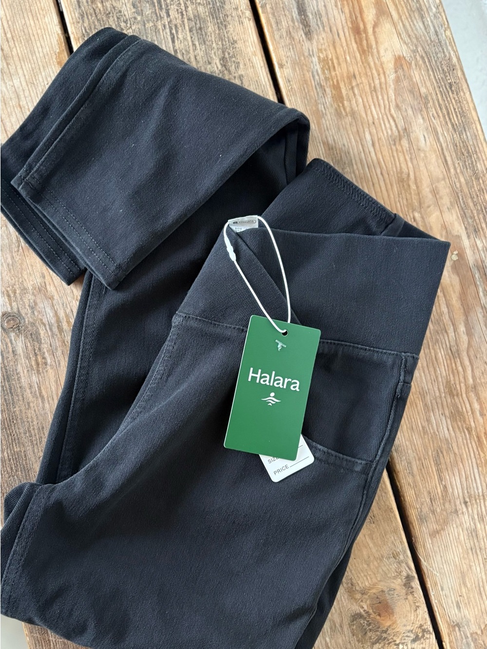 NWT Halara Black Leggings with Pockets